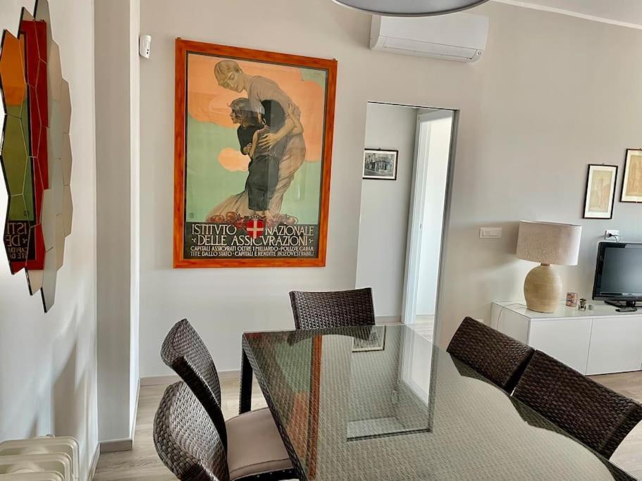 אסטי Suite De Rolandis Cin Itoo5Oo5C22Cdbezny מראה חיצוני תמונה